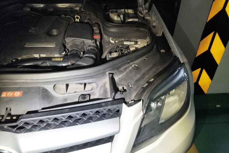 Used Mercedes-Benz GLK-Class 2014 GLK 260 4MATIC Dynamic Model Engine Bay Left