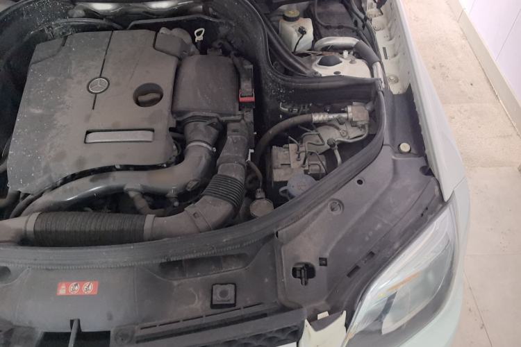 Used Mercedes-Benz GLK-Class 2014 GLK 260 4MATIC Dynamic Model Engine Bay Left
