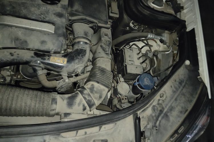 Used Mercedes-Benz GLK-Class 2014 GLK 200 Standard Model Engine Bay Left