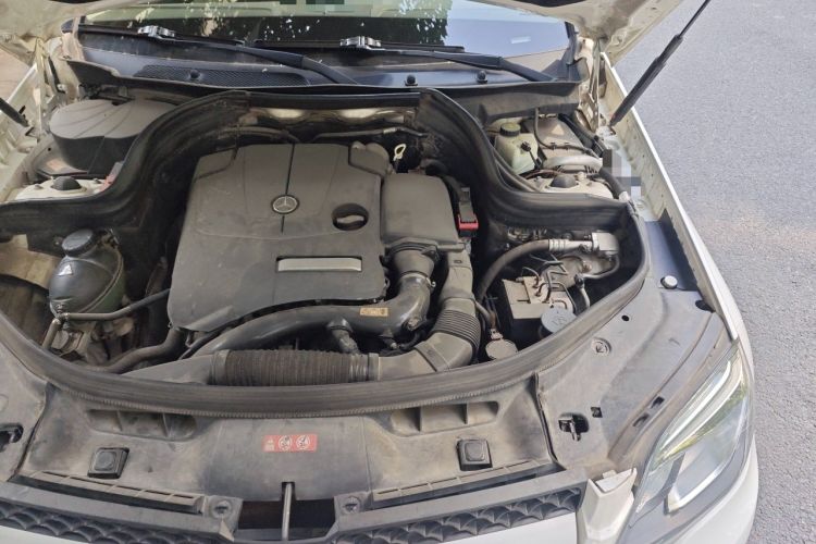 Used Mercedes-Benz GLK-Class 2014 GLK 260 4MATIC Dynamic Model Engine Bay Left