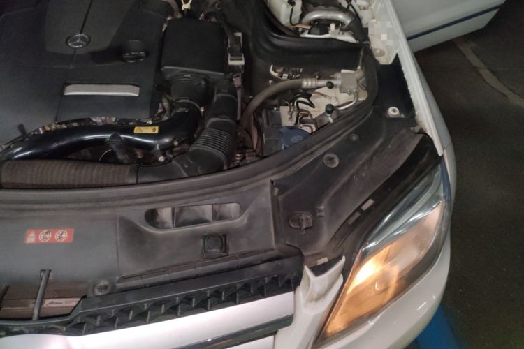 Used Mercedes-Benz GLK-Class 2014 GLK 200 Standard Model Engine Bay Left