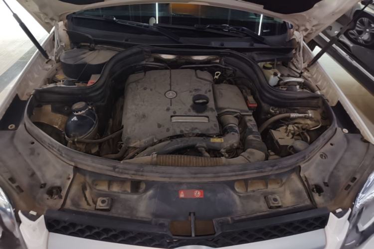 Used Mercedes-Benz GLK-Class 2014 GLK 260 4MATIC Dynamic Model Engine Bay