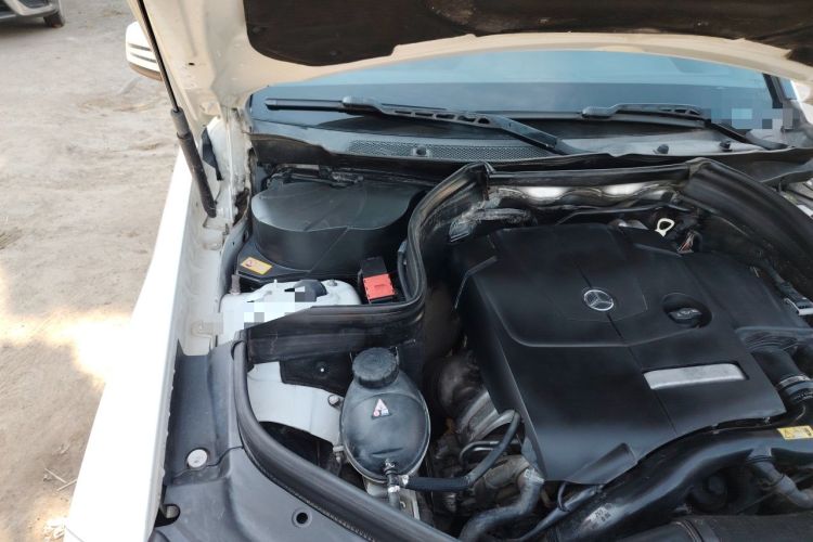 Used Mercedes-Benz GLK-Class 2014 GLK 200 Standard Model Engine Bay Right