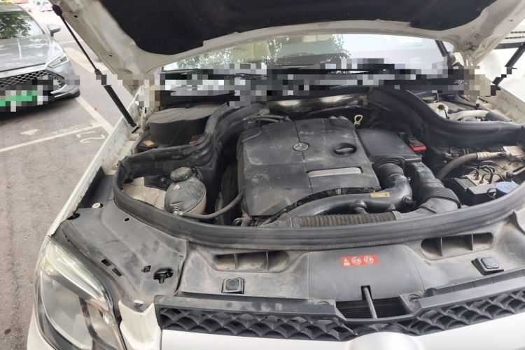 Used Mercedes-Benz GLK-Class 2014 GLK 260 4MATIC Dynamic Model Engine Bay Right