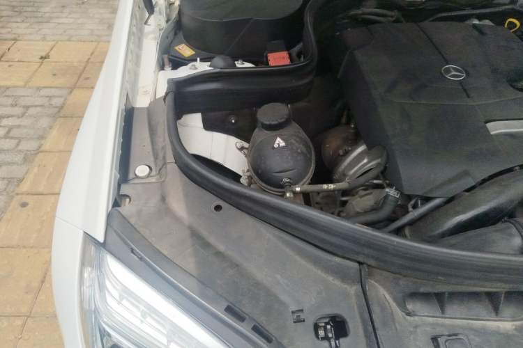 Used Mercedes-Benz GLK-Class 2014 GLK 200 Standard Model Engine Bay Right