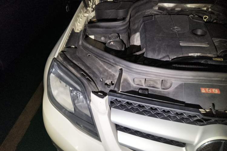 Used Mercedes-Benz GLK-Class 2014 GLK 260 4MATIC Dynamic Model Engine Bay Right