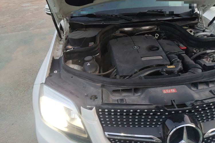 Used Mercedes-Benz GLK-Class 2014 GLK 260 4MATIC Dynamic Model Engine Bay Right