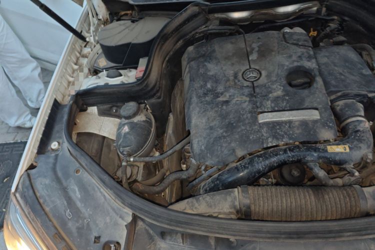 Used Mercedes-Benz GLK-Class 2014 GLK 200 Standard Model Engine Bay Right