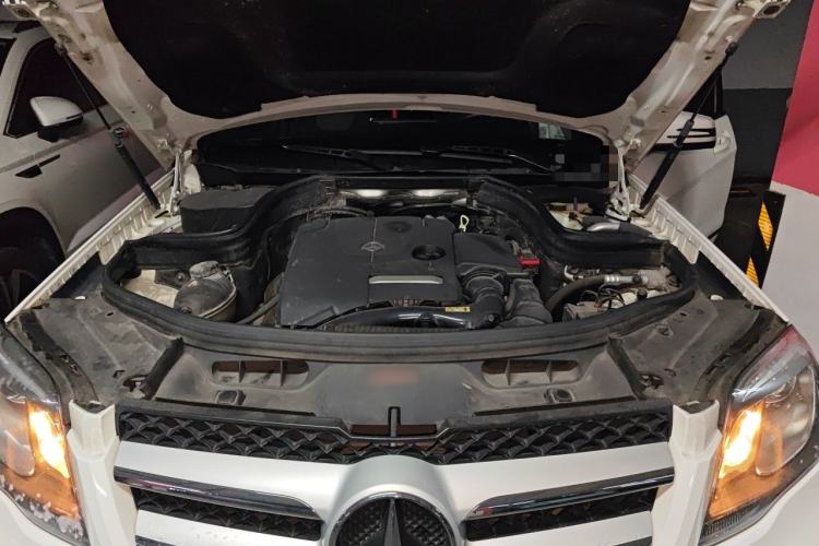 Used Mercedes-Benz GLK-Class 2014 GLK 200 Standard Model Engine Bay
