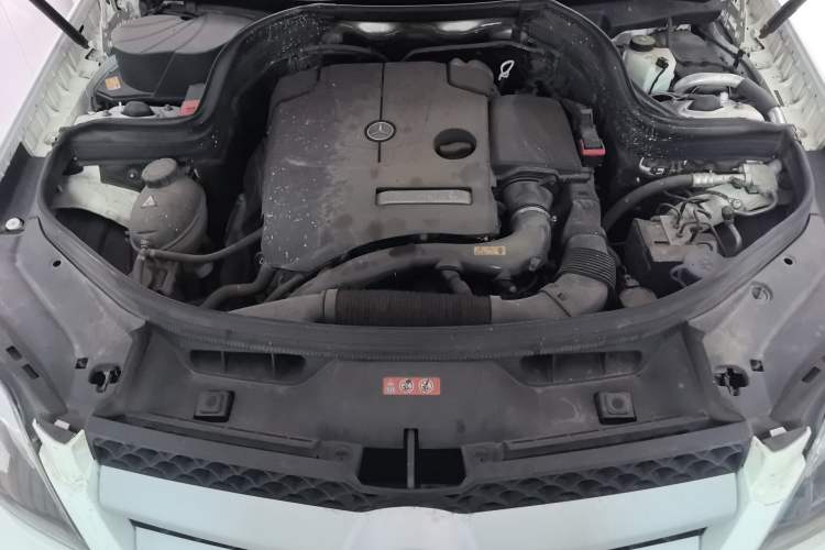 Used Mercedes-Benz GLK-Class 2014 GLK 260 4MATIC Dynamic Model Engine Bay