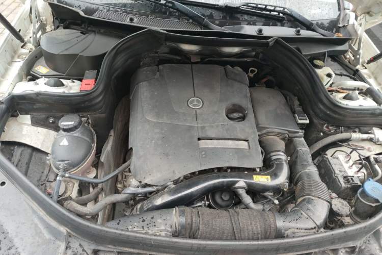 Used Mercedes-Benz GLK-Class 2014 GLK 200 Standard Model Engine Bay