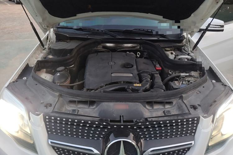 Used Mercedes-Benz GLK-Class 2014 GLK 260 4MATIC Dynamic Model Engine Bay