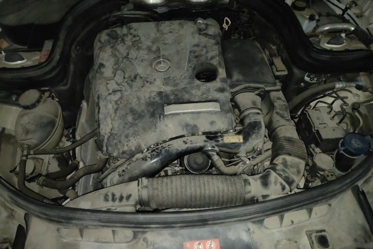 Used Mercedes-Benz GLK-Class 2014 GLK 200 Standard Model Engine Bay