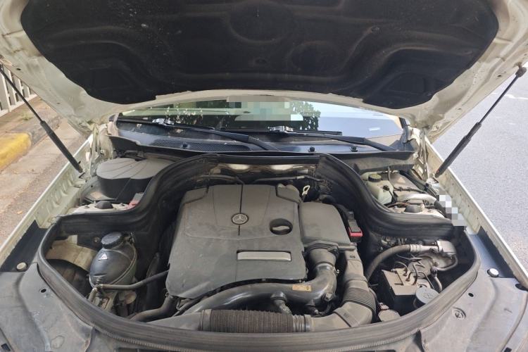 Used Mercedes-Benz GLK-Class 2014 GLK 260 4MATIC Dynamic Model Engine Bay