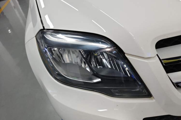 Used Mercedes-Benz GLK-Class 2014 GLK 200 Standard Model Exterior 3