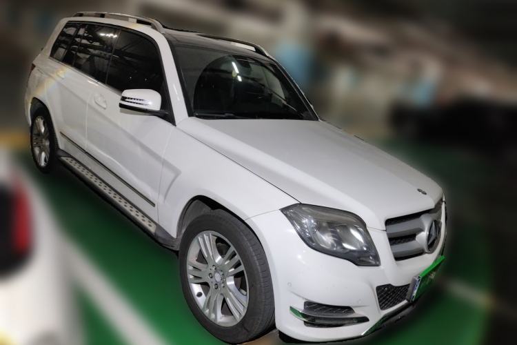 Used Mercedes-Benz GLK-Class 2014 GLK 200 Standard Model Front Right 45 Deg