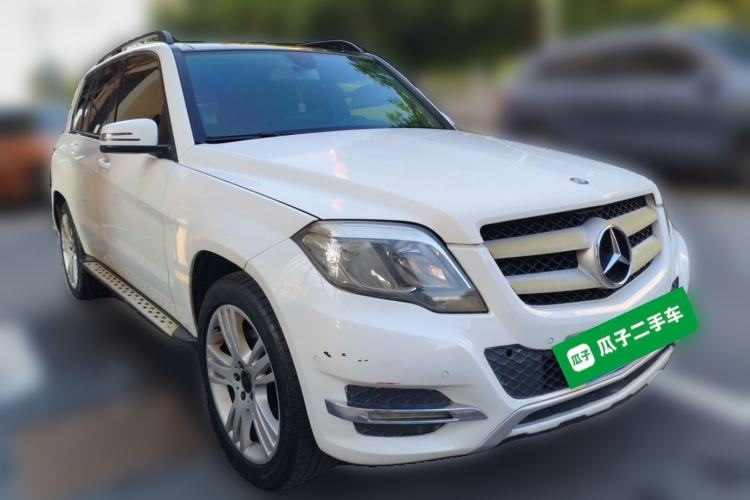 Used Mercedes-Benz GLK-Class 2014 GLK 260 4MATIC Dynamic Model Front Right 45 Deg