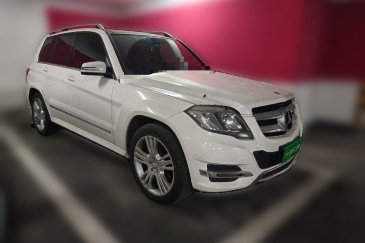 Used Mercedes-Benz GLK-Class 2014 GLK 200 Standard Model Front Right 45 Deg