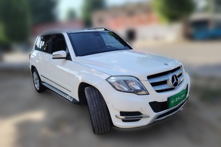 Used Mercedes-Benz GLK-Class 2014 GLK 200 Standard Model Front Right 45 Deg