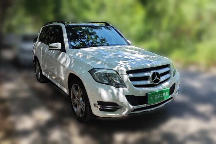Used Mercedes-Benz GLK-Class 2014 GLK 260 4MATIC Dynamic Model Front Right 45 Deg