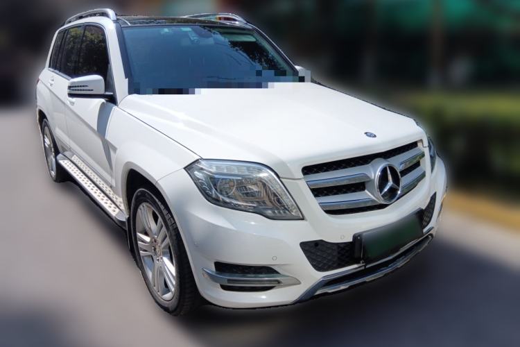 Used Mercedes-Benz GLK-Class 2014 GLK 260 4MATIC Dynamic Model Front Right 45 Deg