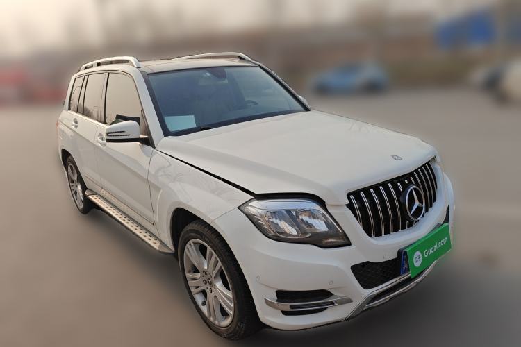 Used Mercedes-Benz GLK-Class 2014 GLK 200 Standard Model Front Right 45 Deg