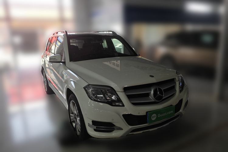 Used Mercedes-Benz GLK-Class 2014 GLK 260 4MATIC Dynamic Model Front Right 45 Deg