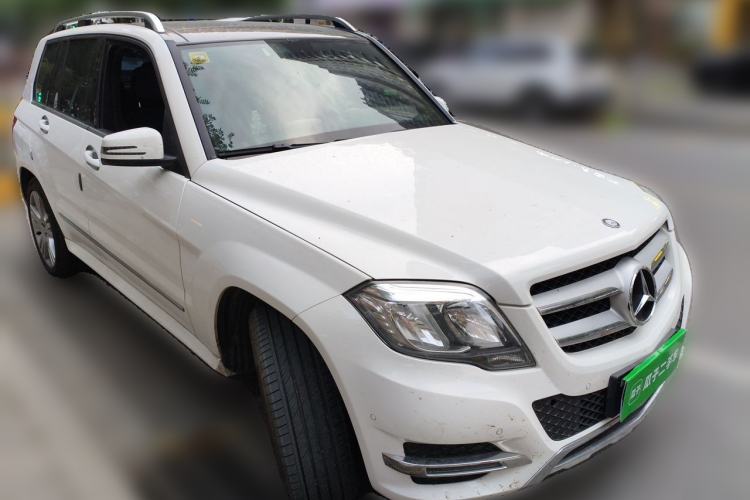Used Mercedes-Benz GLK-Class 2014 GLK 200 Standard Model Front Right 45 Deg