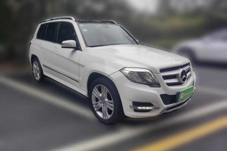 Used Mercedes-Benz GLK-Class 2014 GLK 200 Standard Model Front Right 45 Deg
