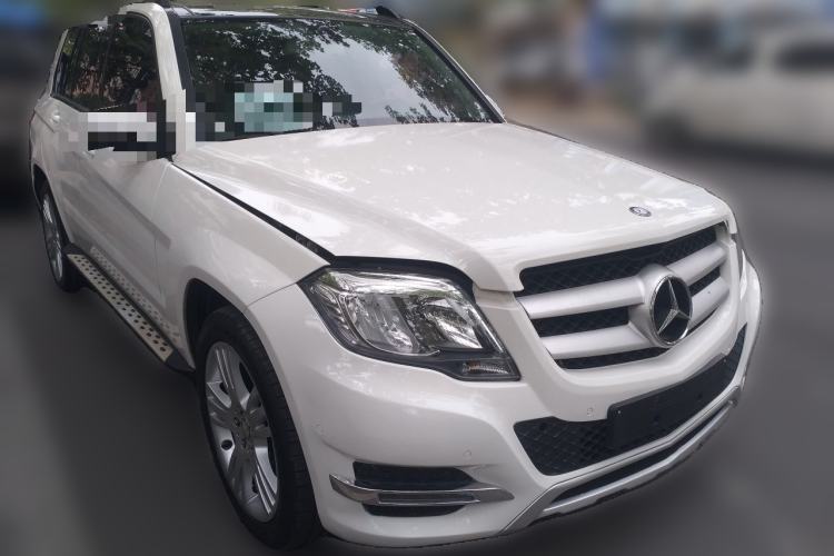 Used Mercedes-Benz GLK-Class 2014 GLK 260 4MATIC Dynamic Model Front Right 45 Deg
