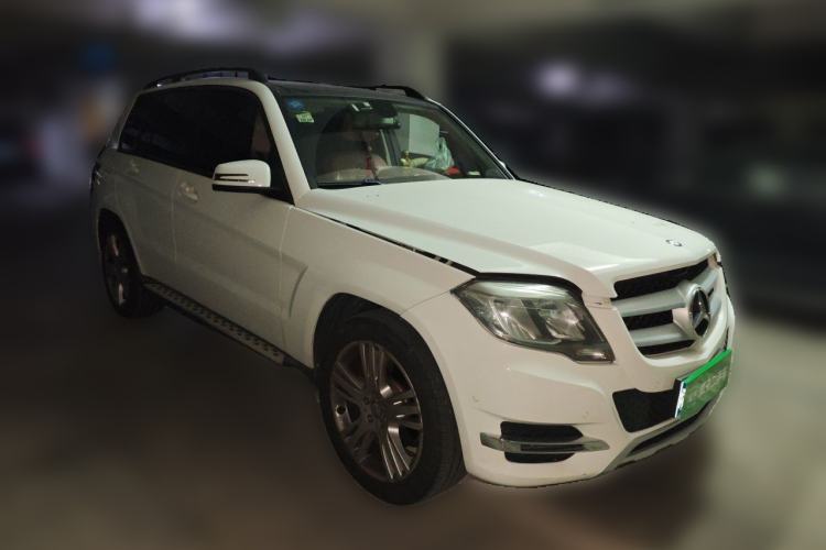 Used Mercedes-Benz GLK-Class 2014 GLK 260 4MATIC Dynamic Model Front Right 45 Deg