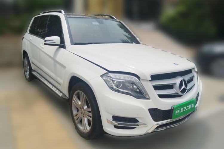 Used Mercedes-Benz GLK-Class 2014 GLK 200 Standard Model Front Right 45 Deg