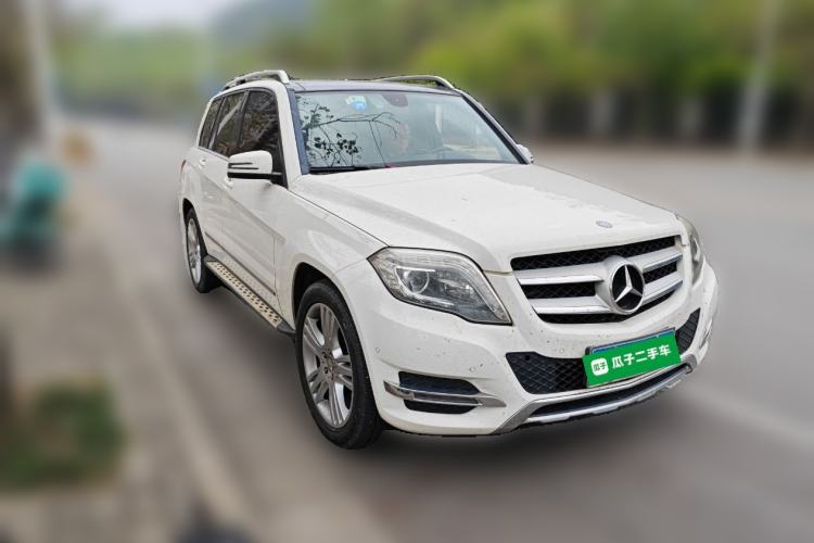 Used Mercedes-Benz GLK-Class 2014 GLK 200 Standard Model Front Right 45 Deg