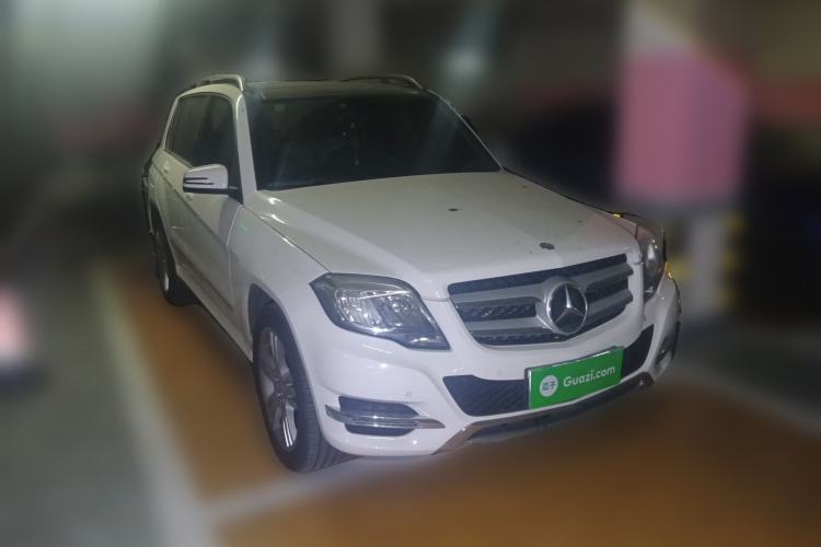 Used Mercedes-Benz GLK-Class 2014 GLK 200 Standard Model Front Right 45 Deg