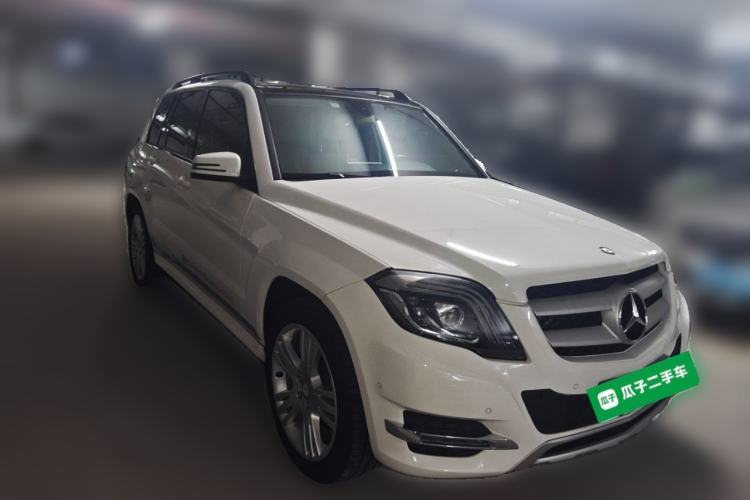 Used Mercedes-Benz GLK-Class 2014 GLK 260 4MATIC Dynamic Model Front Right 45 Deg