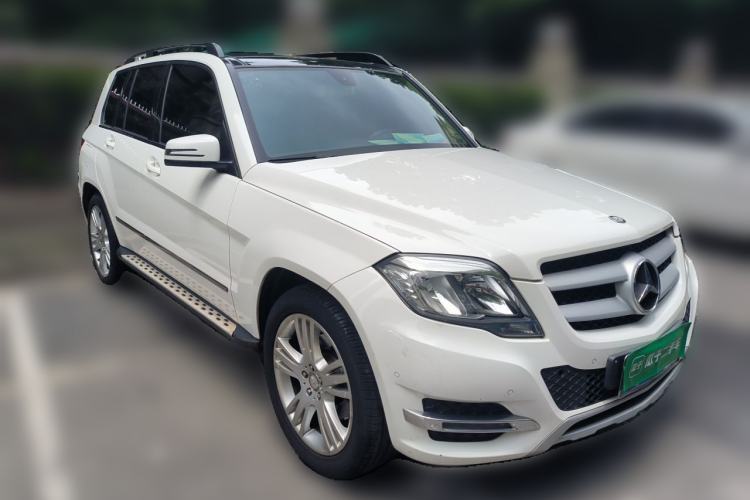 Used Mercedes-Benz GLK-Class 2014 GLK 260 4MATIC Dynamic Model Front Right 45 Deg