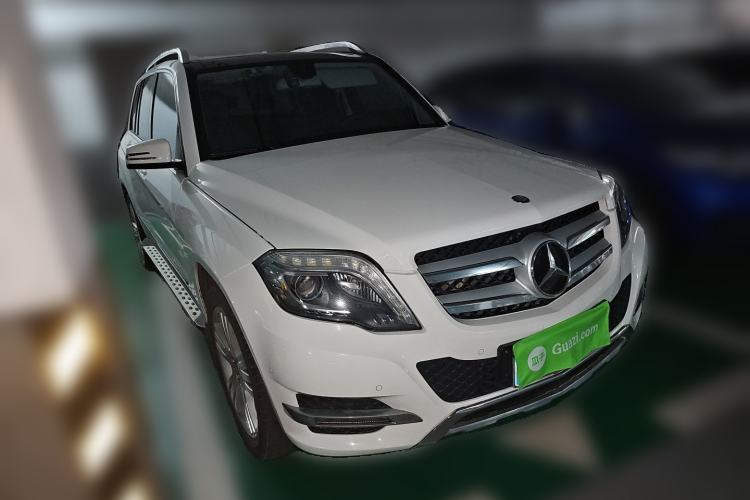 Used Mercedes-Benz GLK-Class 2014 GLK 260 4MATIC Dynamic Model Front Right 45 Deg