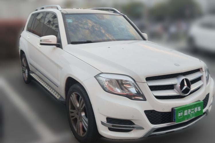 Used Mercedes-Benz GLK-Class 2014 GLK 200 Standard Model Front Right 45 Deg