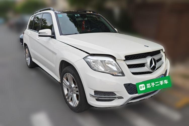 Used Mercedes-Benz GLK-Class 2014 GLK 260 4MATIC Dynamic Model Front Right 45 Deg