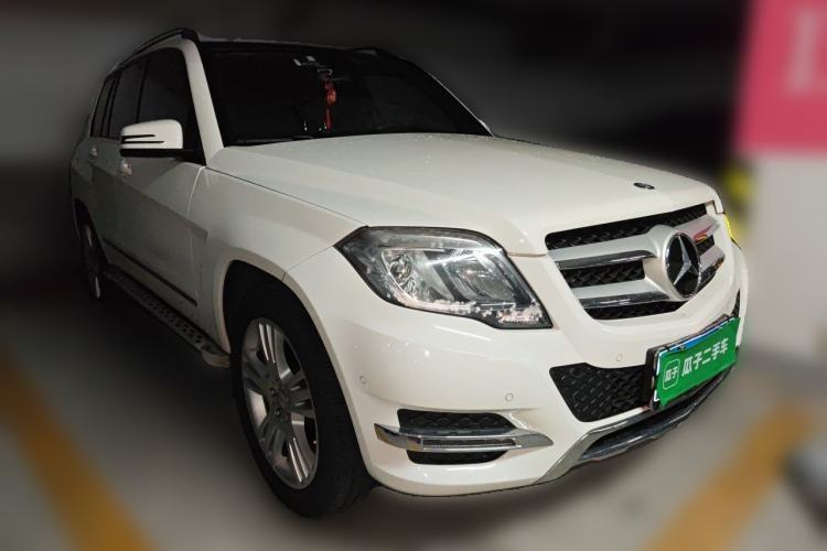 Used Mercedes-Benz GLK-Class 2014 GLK 200 Standard Model Front Right 45 Deg