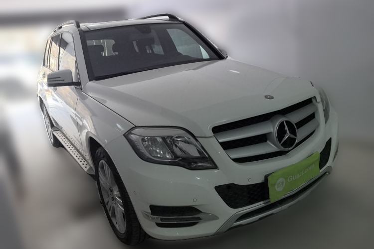 Used Mercedes-Benz GLK-Class 2014 GLK 260 4MATIC Dynamic Model Front Right 45 Deg