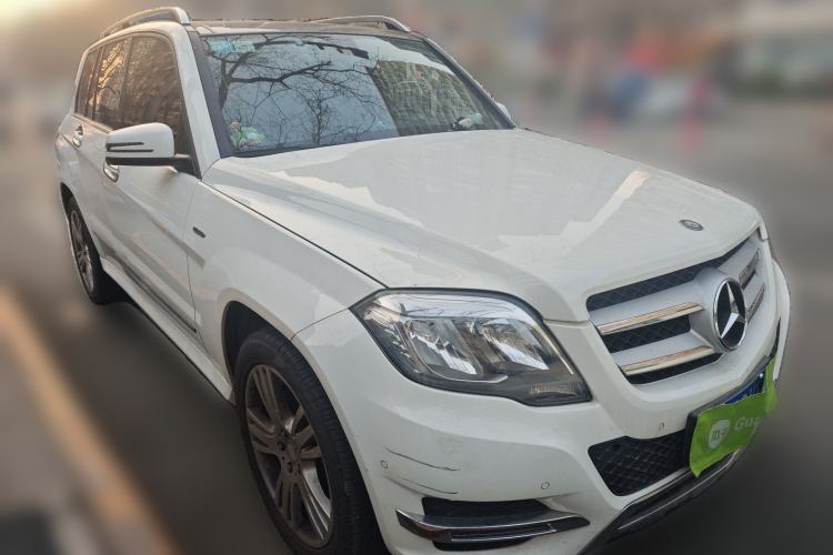 Used Mercedes-Benz GLK-Class 2014 GLK 200 Standard Model Front Right 45 Deg