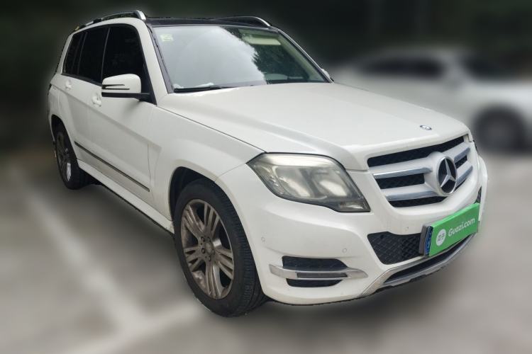 Used Mercedes-Benz GLK-Class 2014 GLK 200 Standard Model Front Right 45 Deg