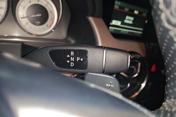 Used Mercedes-Benz GLK-Class 2014 GLK 200 Standard Model Gear Lever