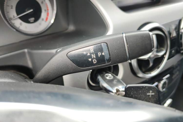 Used Mercedes-Benz GLK-Class 2014 GLK 200 Standard Model Gear Lever