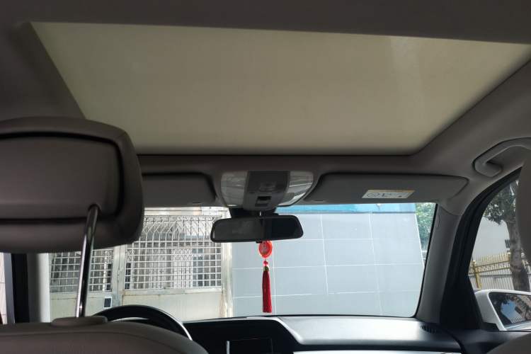 Used Mercedes-Benz GLK-Class 2014 GLK 200 Standard Model Headliner