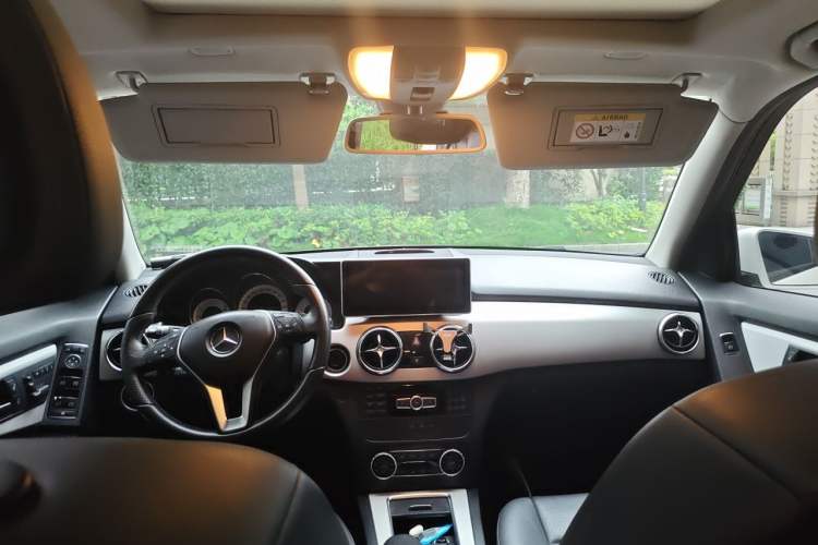 Used Mercedes-Benz GLK-Class 2014 GLK 260 4MATIC Dynamic Model Headliner