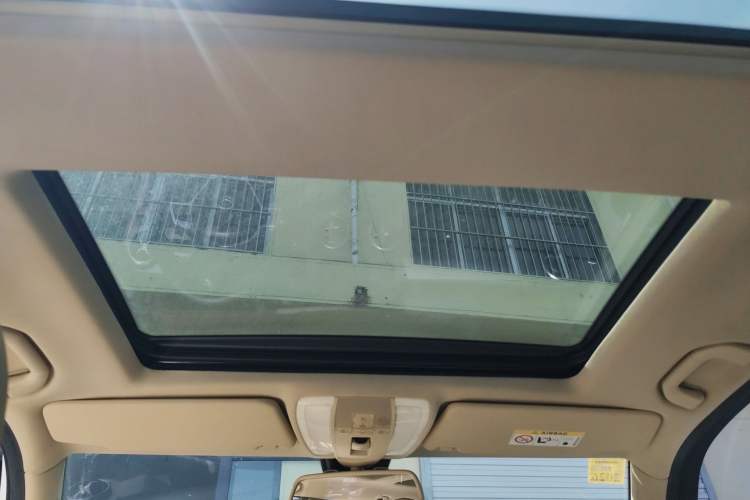 Used Mercedes-Benz GLK-Class 2014 GLK 200 Standard Model Headliner