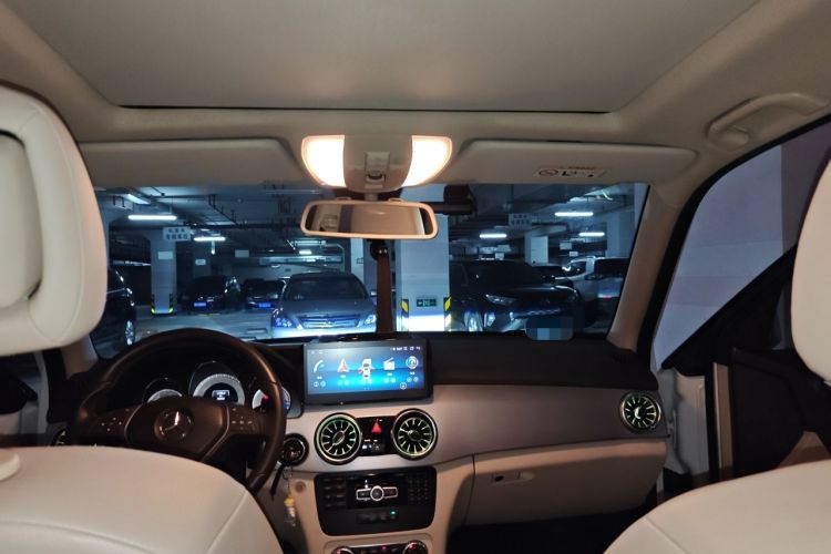Used Mercedes-Benz GLK-Class 2014 GLK 260 4MATIC Dynamic Model Headliner