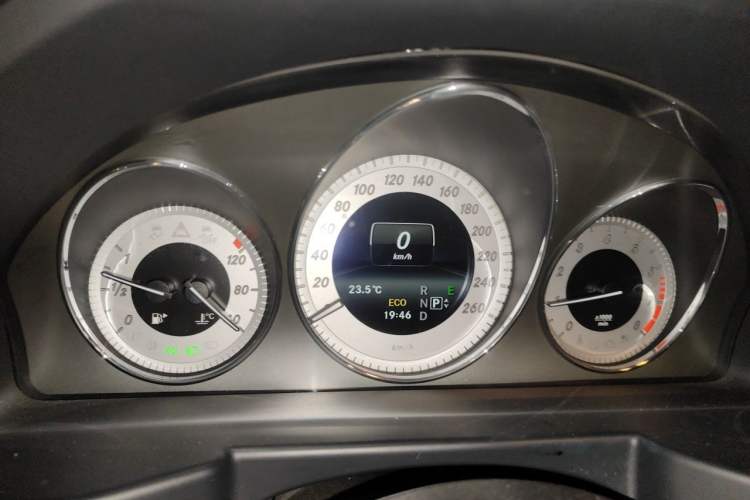 Used Mercedes-Benz GLK-Class 2014 GLK 200 Standard Model Instrument Cluster